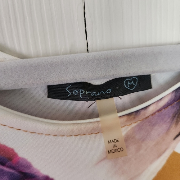 Soprano Dress - Picture 8 of 9